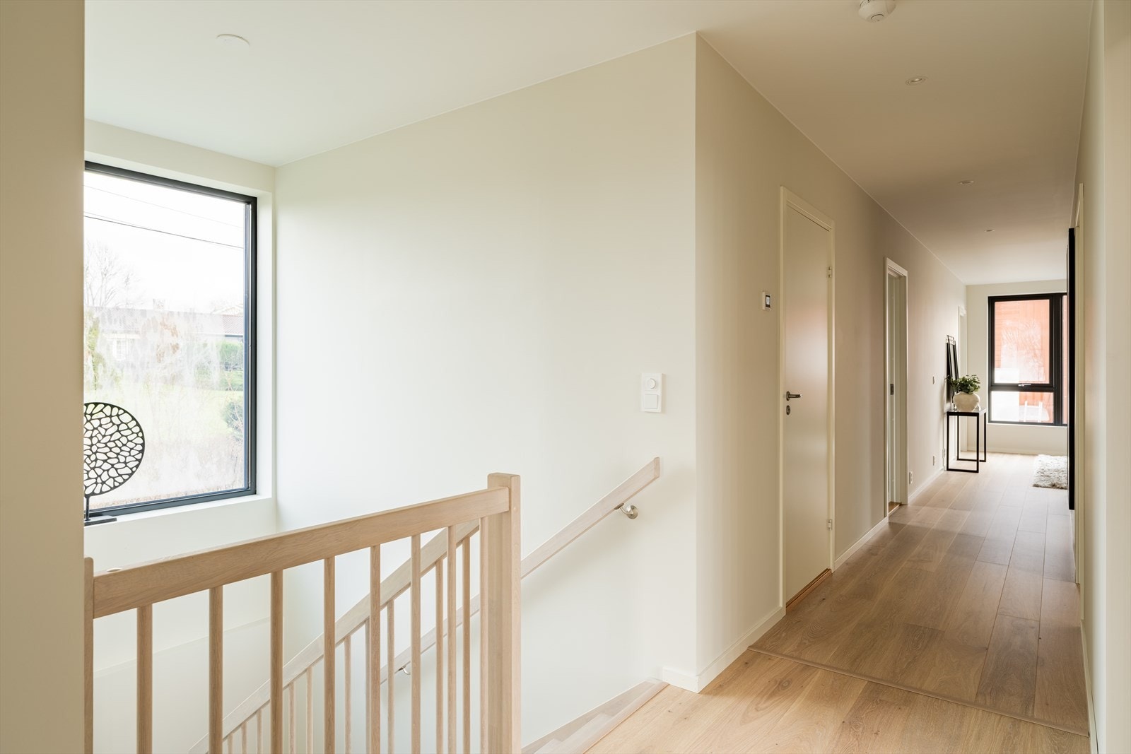 Trappen er oppgradert med eik i både vanger og rekkverk. Galleribilde