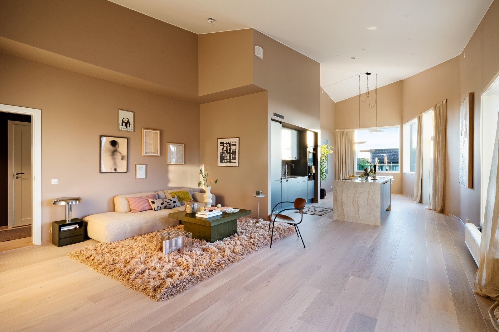 Velkommen til Sinsenveien 49D - Presentert av Torfinn Sørvang v/Schala & Partners. Foto: Chris Borowiak Galleribilde