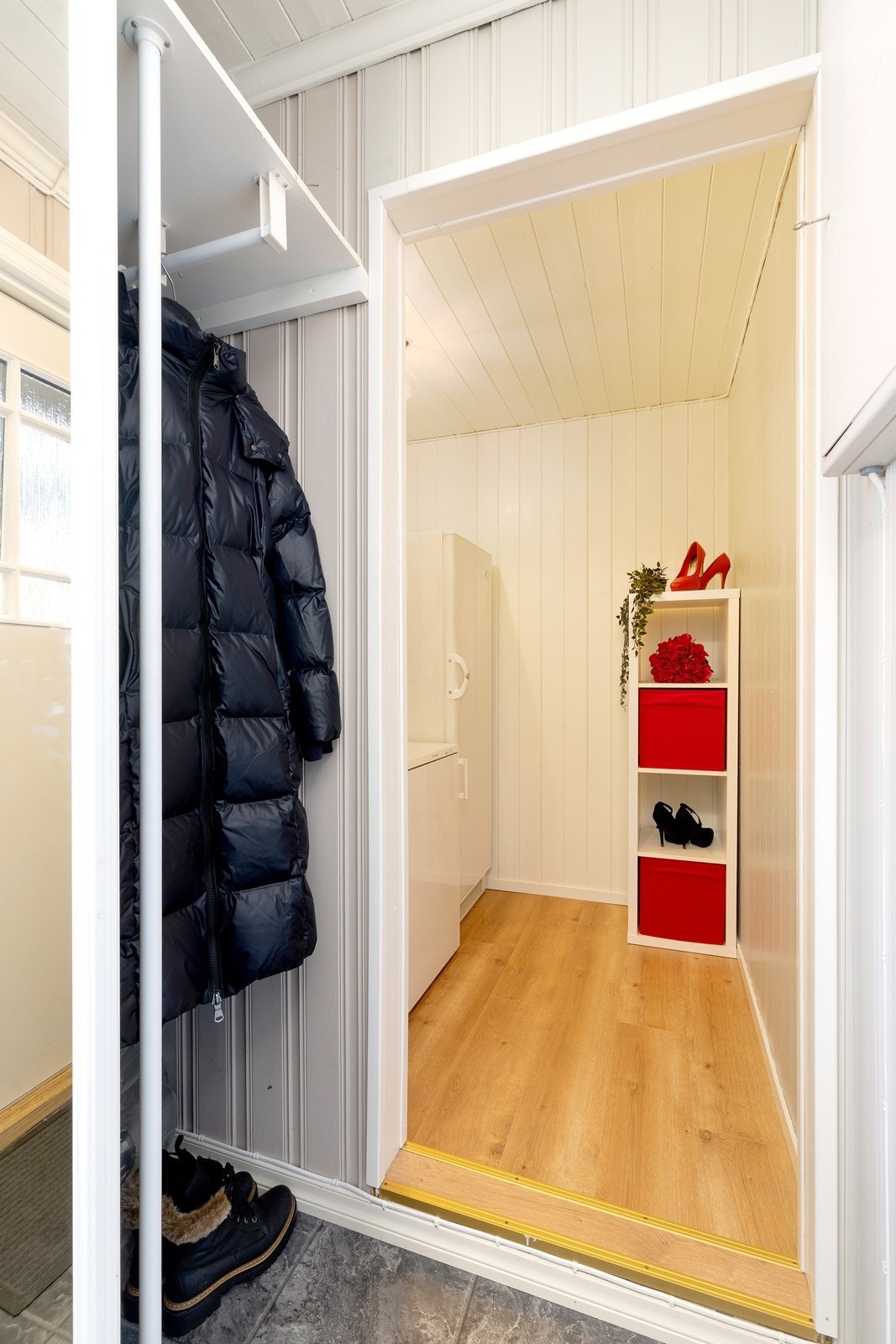 Garderobe innenfor vindfang Galleribilde