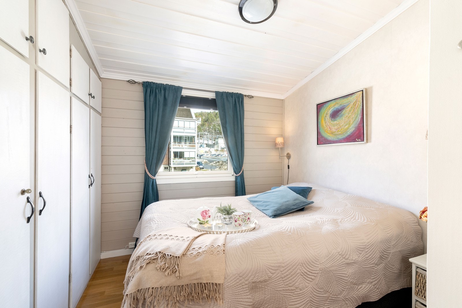 Soverom med god takhøyde Galleribilde