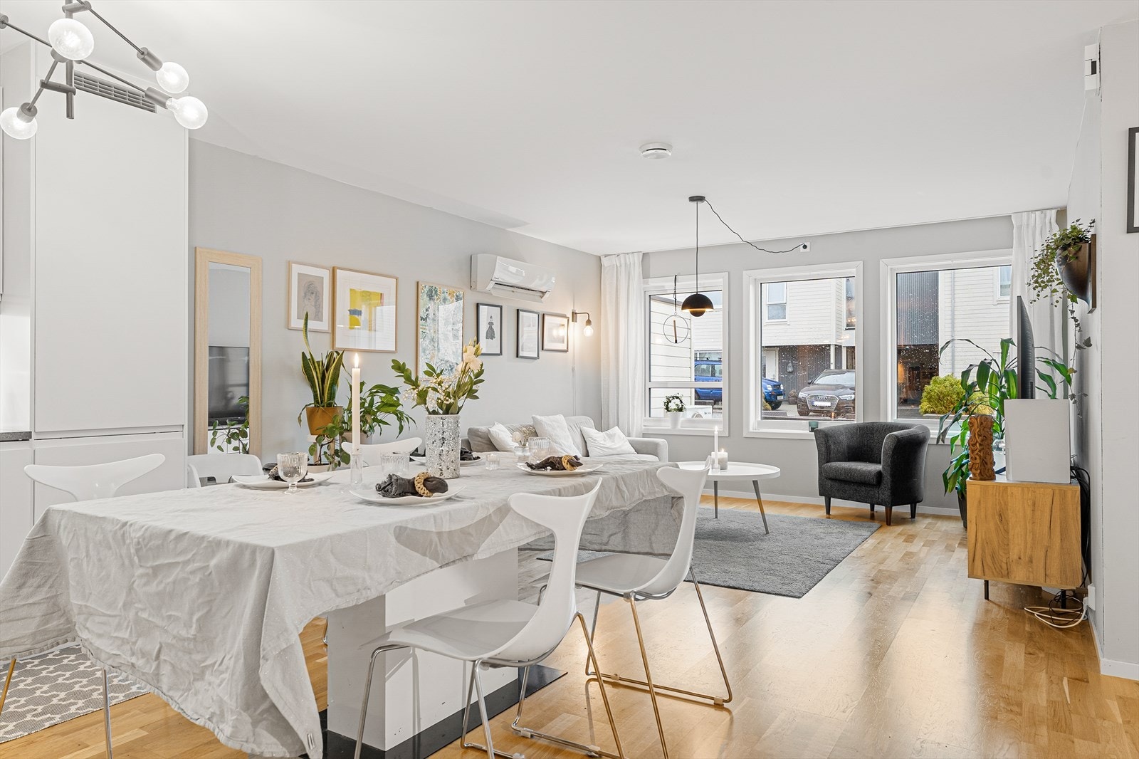 Varmepumpe står for oppvarming Galleribilde