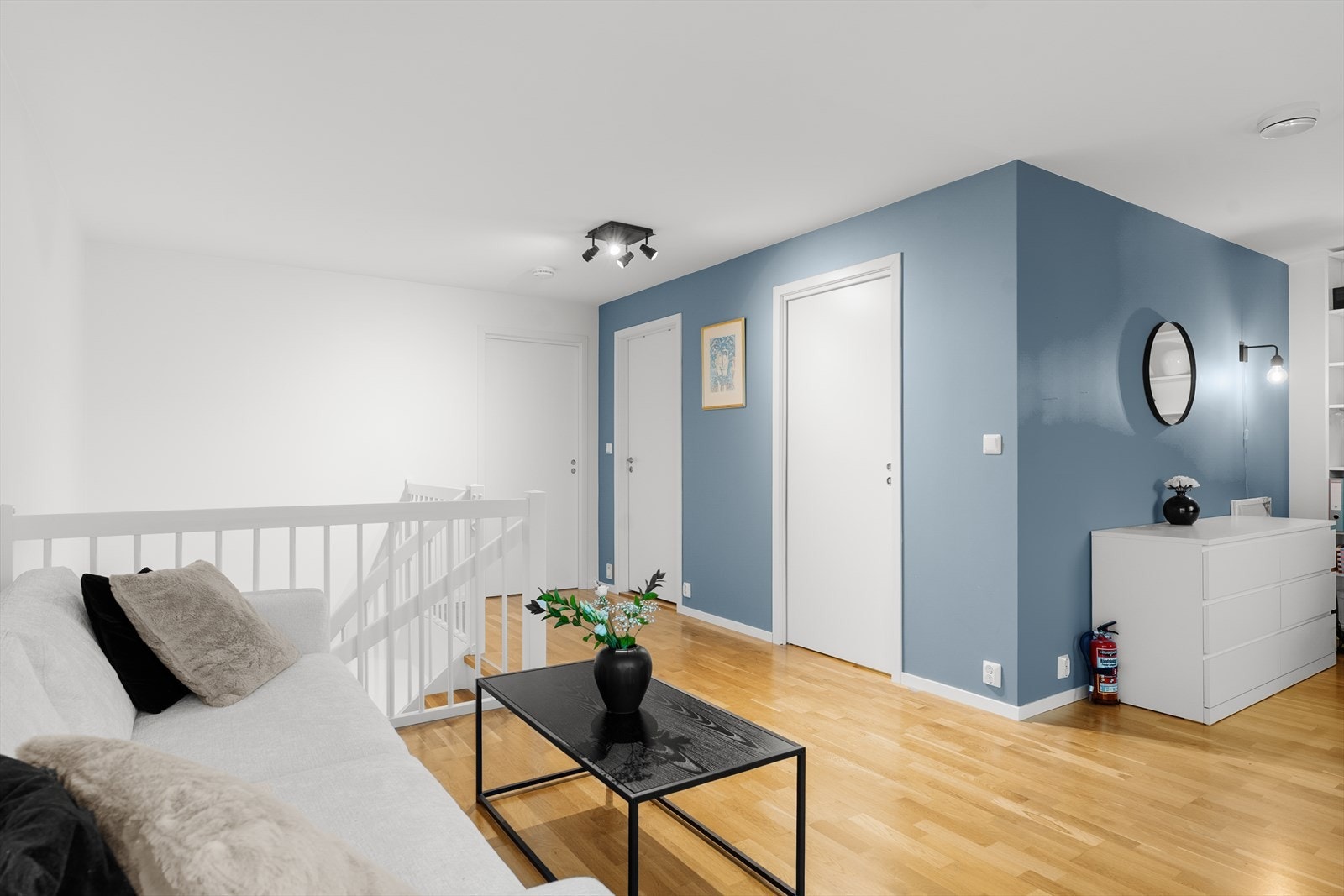 Gode møbleringsmuligheter - Utmerket som tv-stue for ungdommen eller lekerom for barna Galleribilde