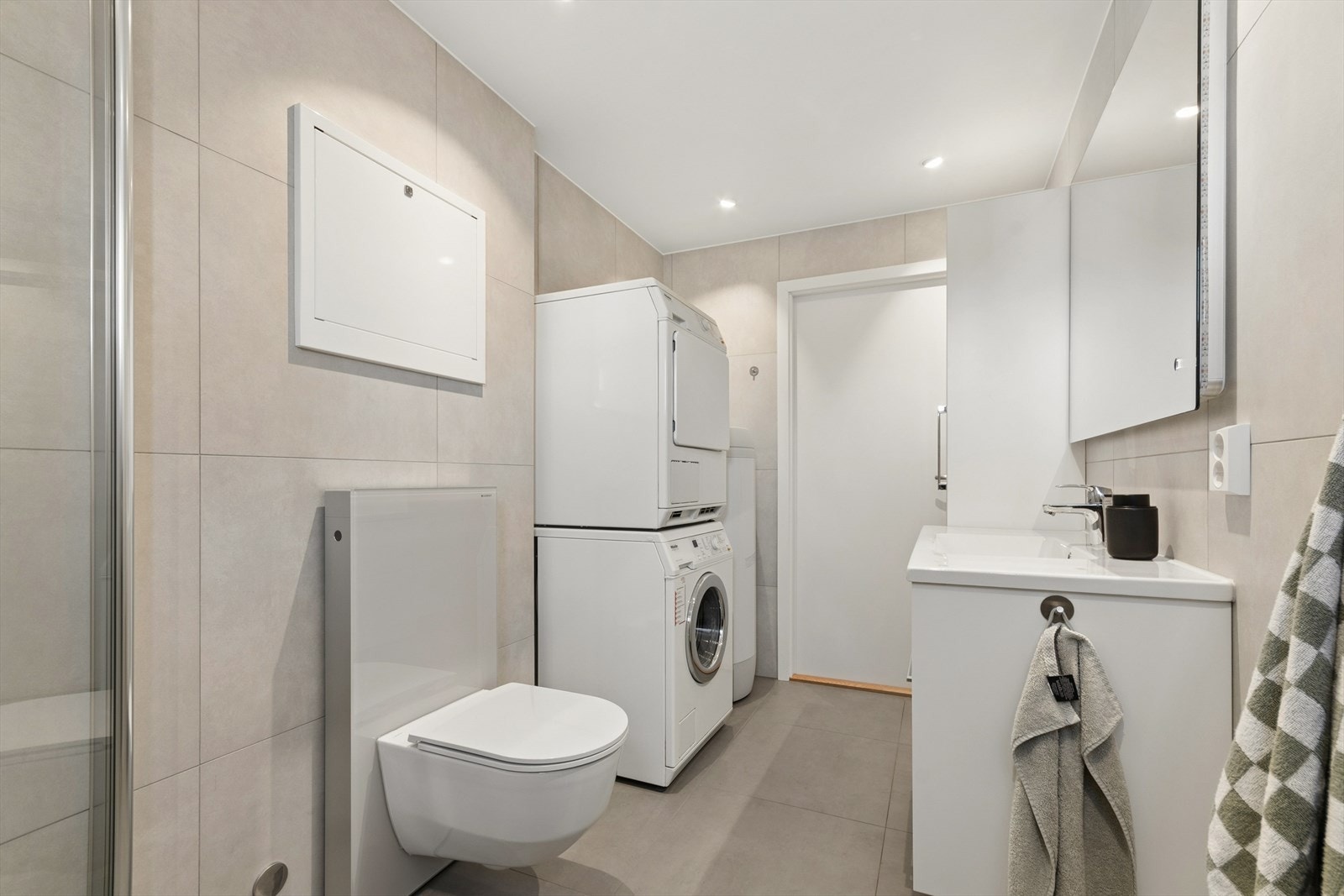 Baderommet er særdeles delikat utført - og er i sin helhet fra 2023. Galleribilde