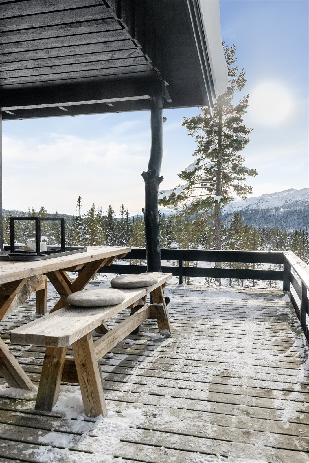 Fra verandaen er det fantastisk utsikt! Galleribilde