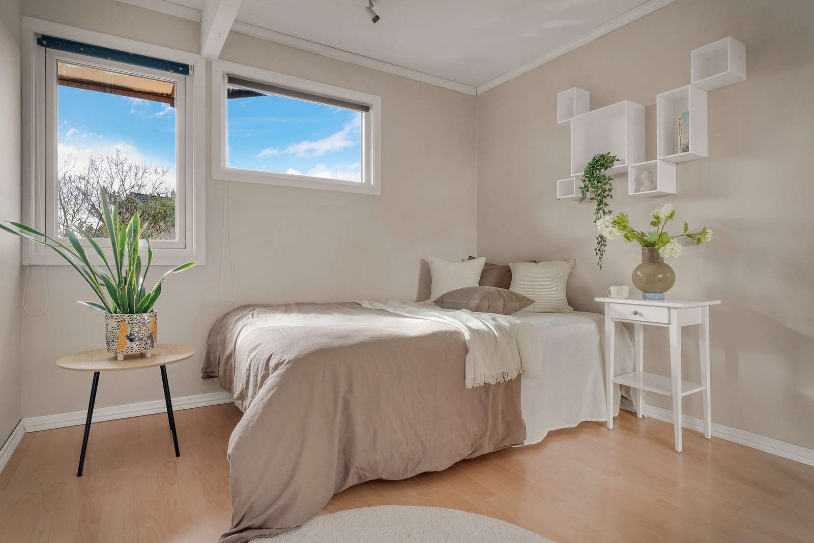 Soverom 2 er også av god størrelse og måler 10 kvm. Galleribilde