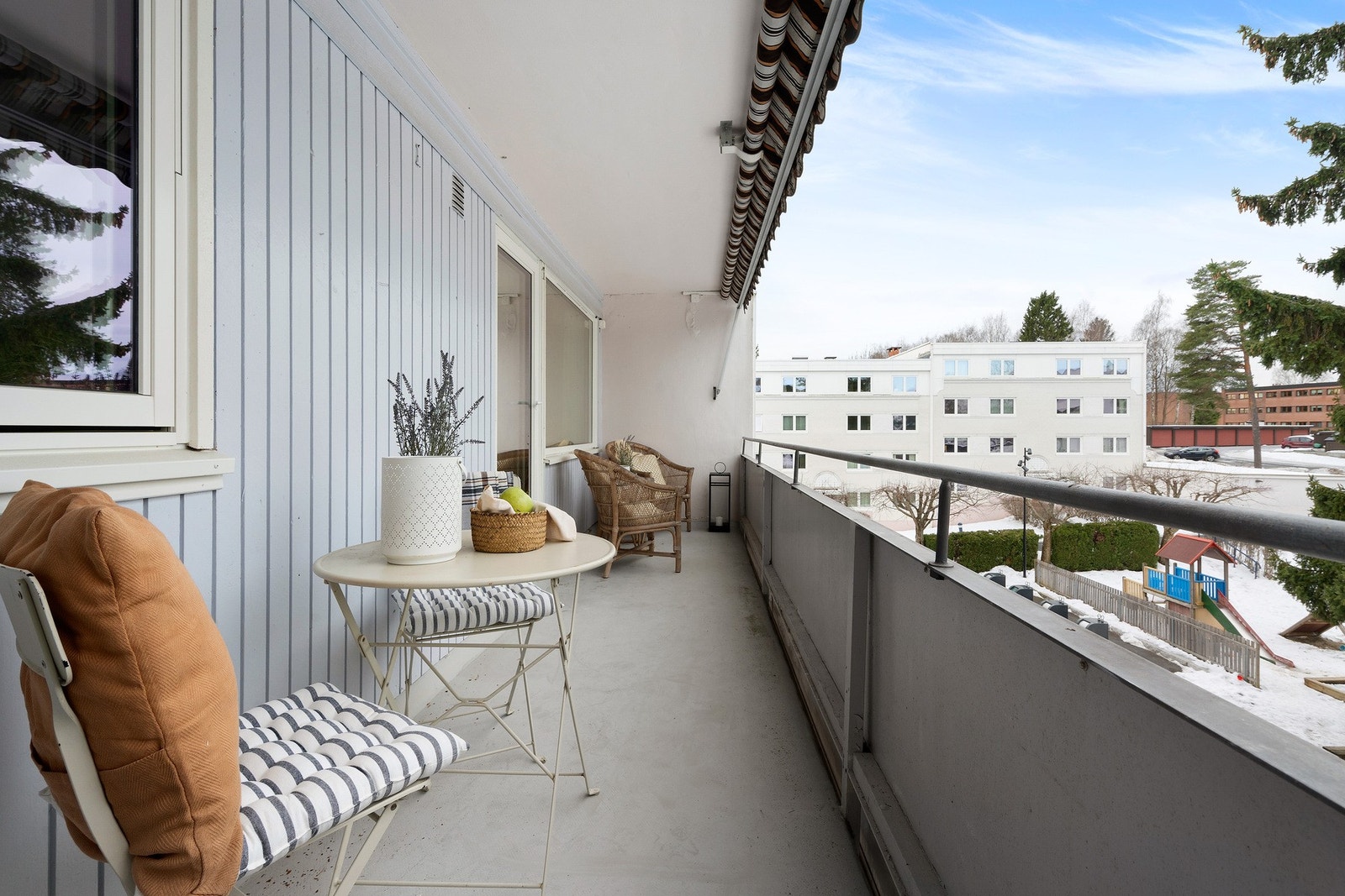 Solrik balkong på 10 kvm Galleribilde