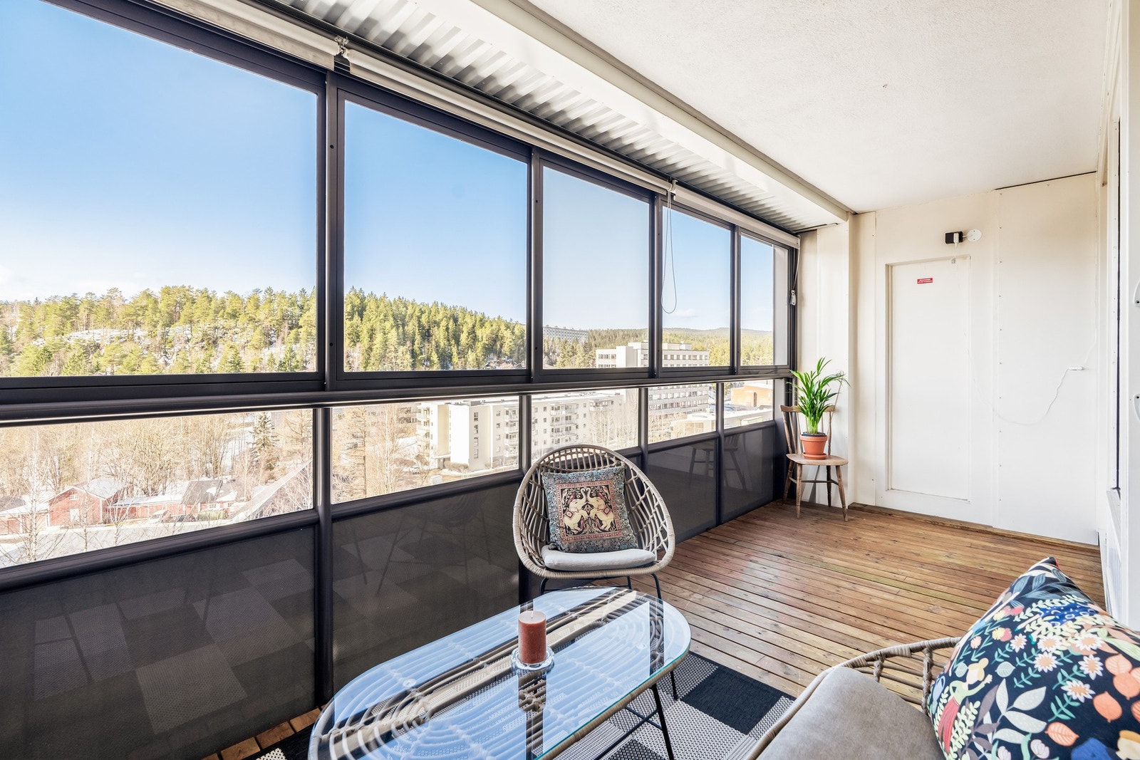 Den luftige plasseringen i 10. etasje gir meget god utsikt Galleribilde