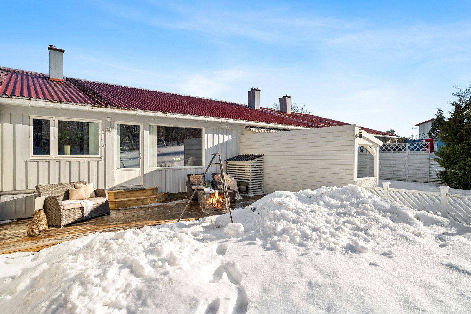 Det er også kort og trygg skolevei, samt. flere barnehager i nærheten. Galleribilde
