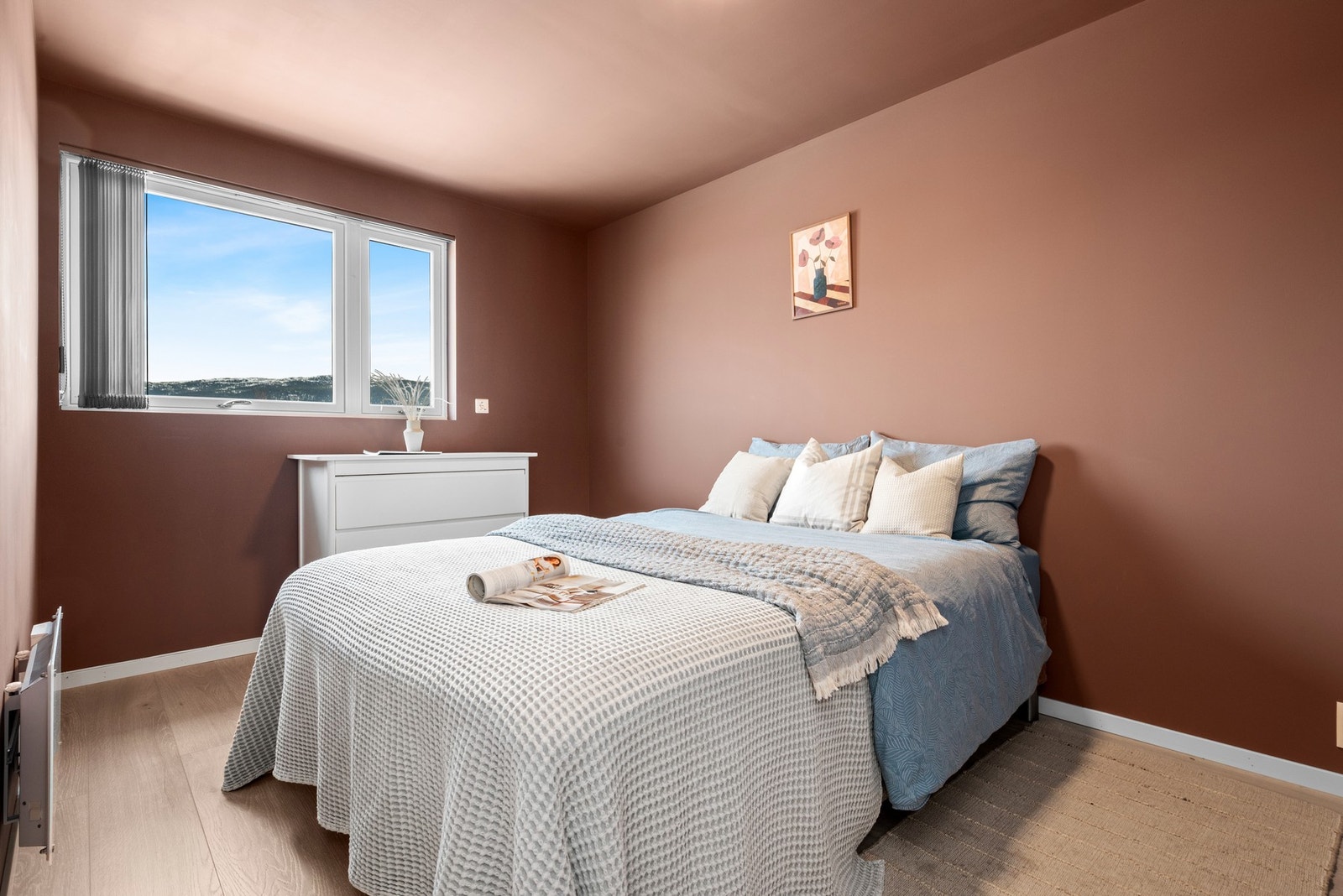 På øverste plan finner du også et godt soverom på ca. 12 kvm. Galleribilde