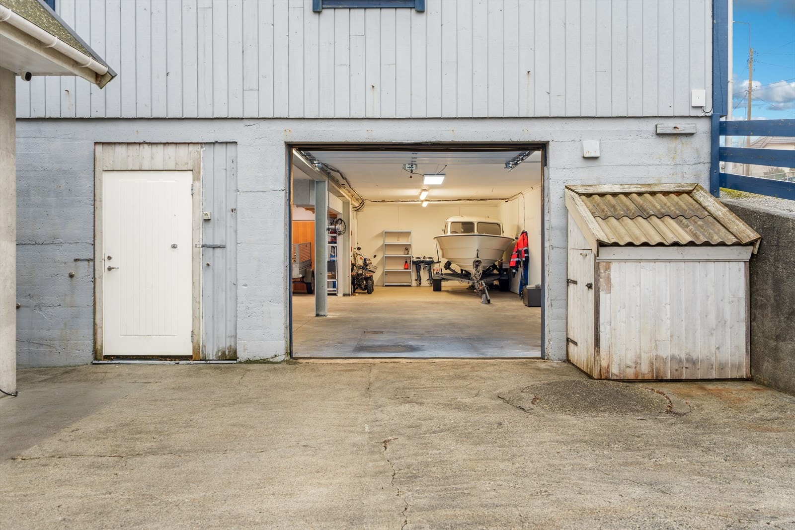 Garasje i underetasje Galleribilde