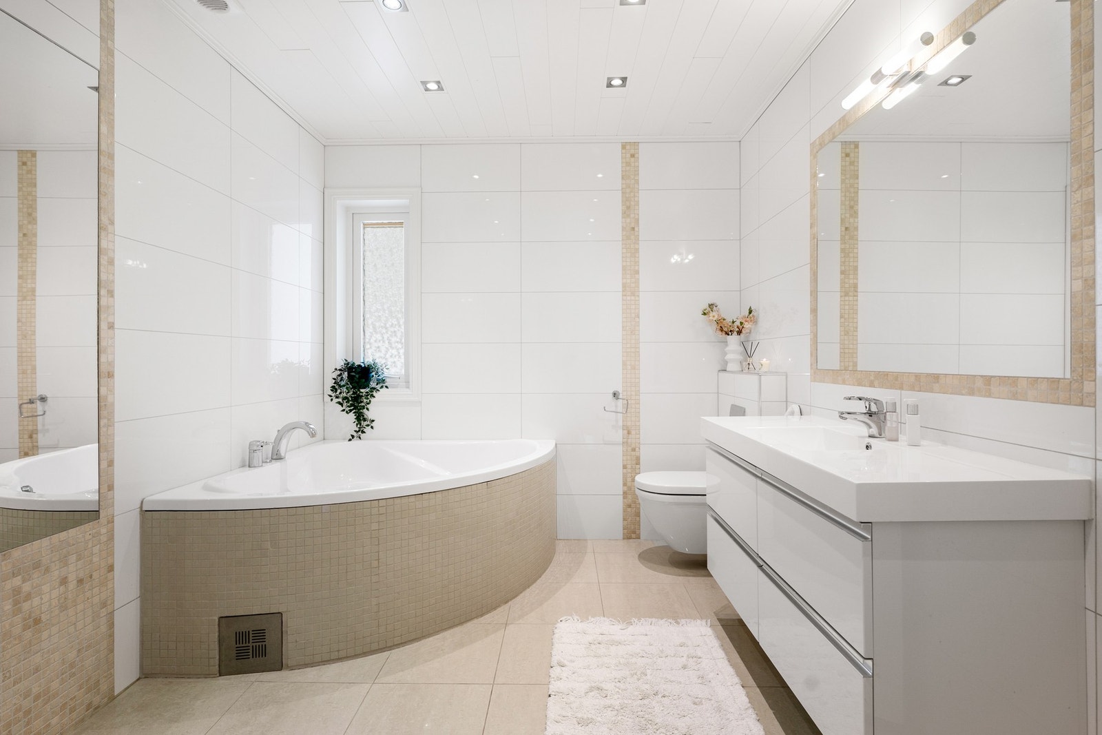 Badene er fra byggeår. Galleribilde