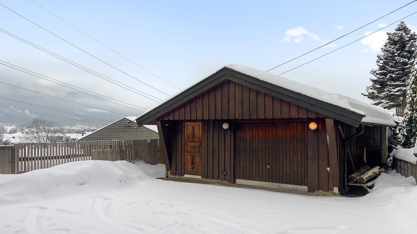 Frittstående garasje Galleribilde