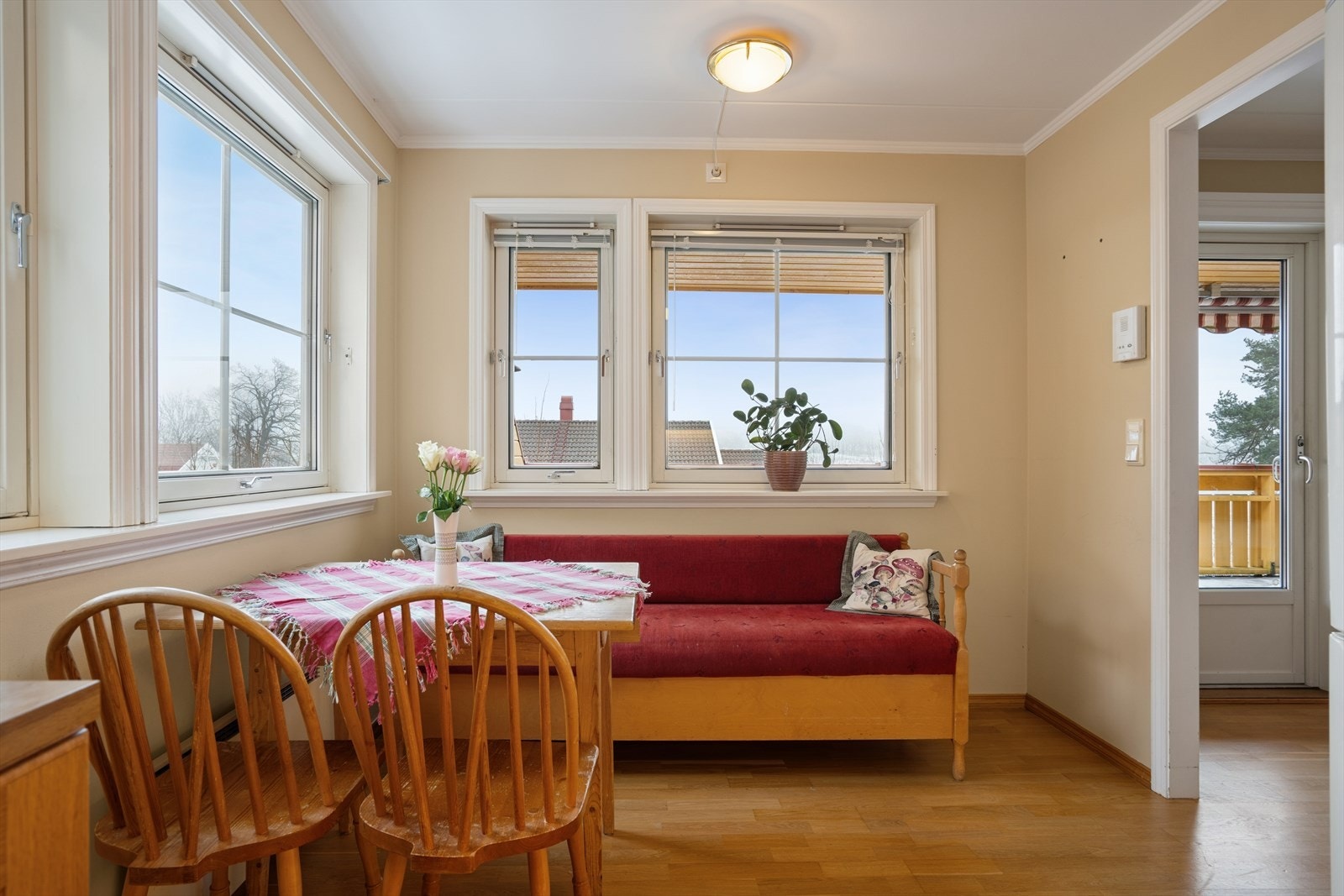 Koselig spiseplass hvor man kan starte dagen med en god frokost. Galleribilde