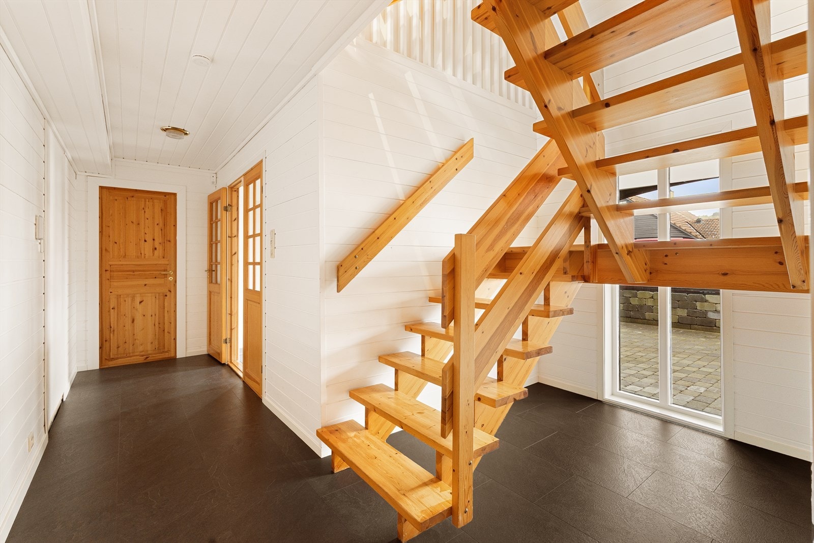 Gang i underetasje Galleribilde