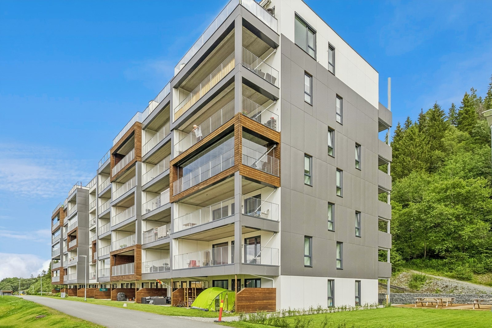 Som en del av Klæbu Panorama bor du landlig til med kort vei til det du trenger i hverdagen. Galleribilde