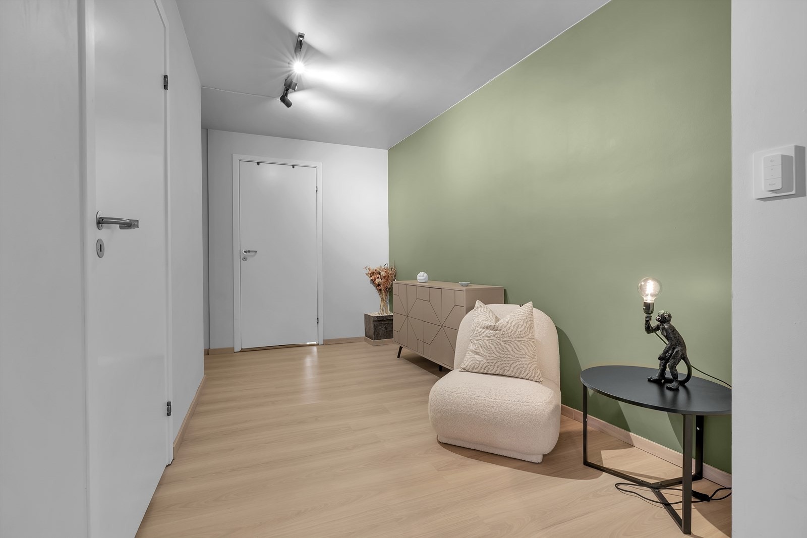 Gangen byr videre på gode møbleringsmuligheter etter eget ønske. Galleribilde