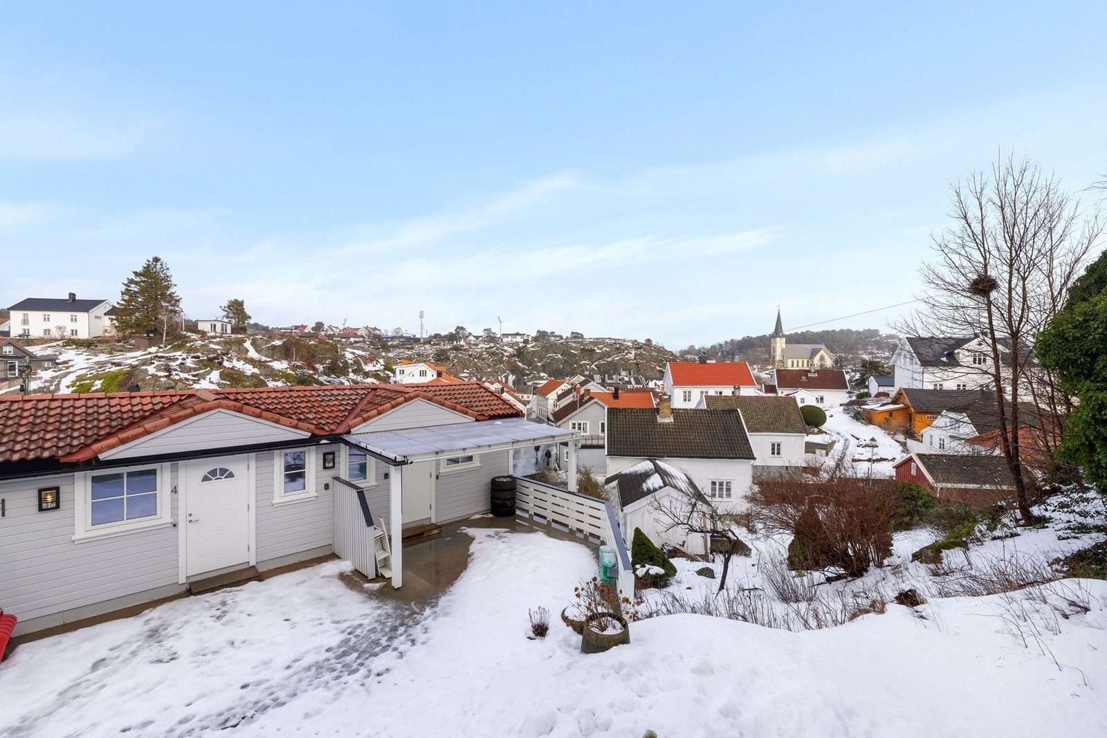 Innenfor kort gangavstand befinner du deg i den koselige gågata. Galleribilde