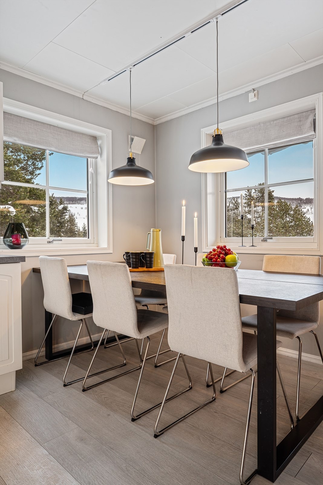 Spisestue. Galleribilde