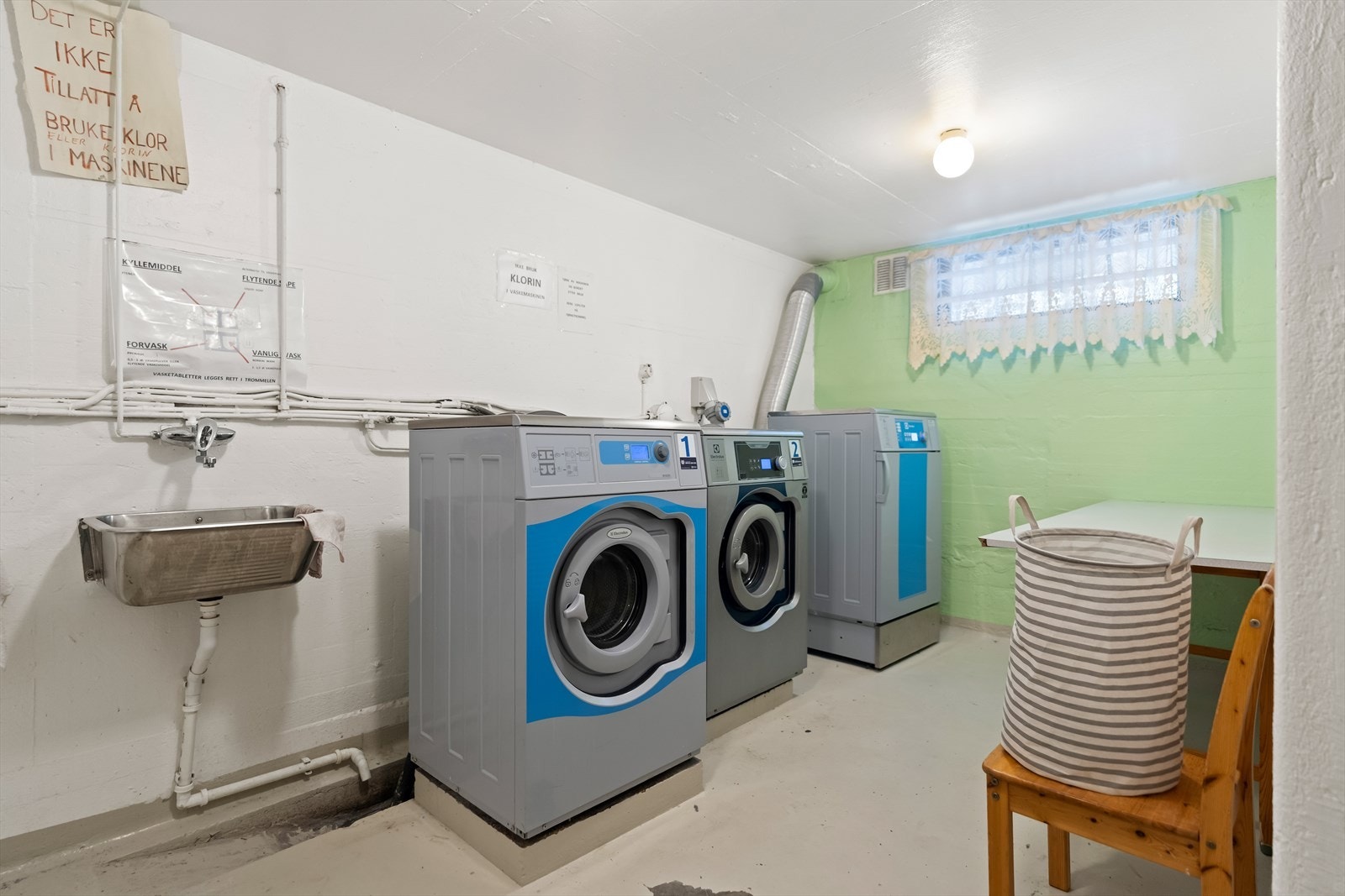 Fellesvaskeri. Galleribilde
