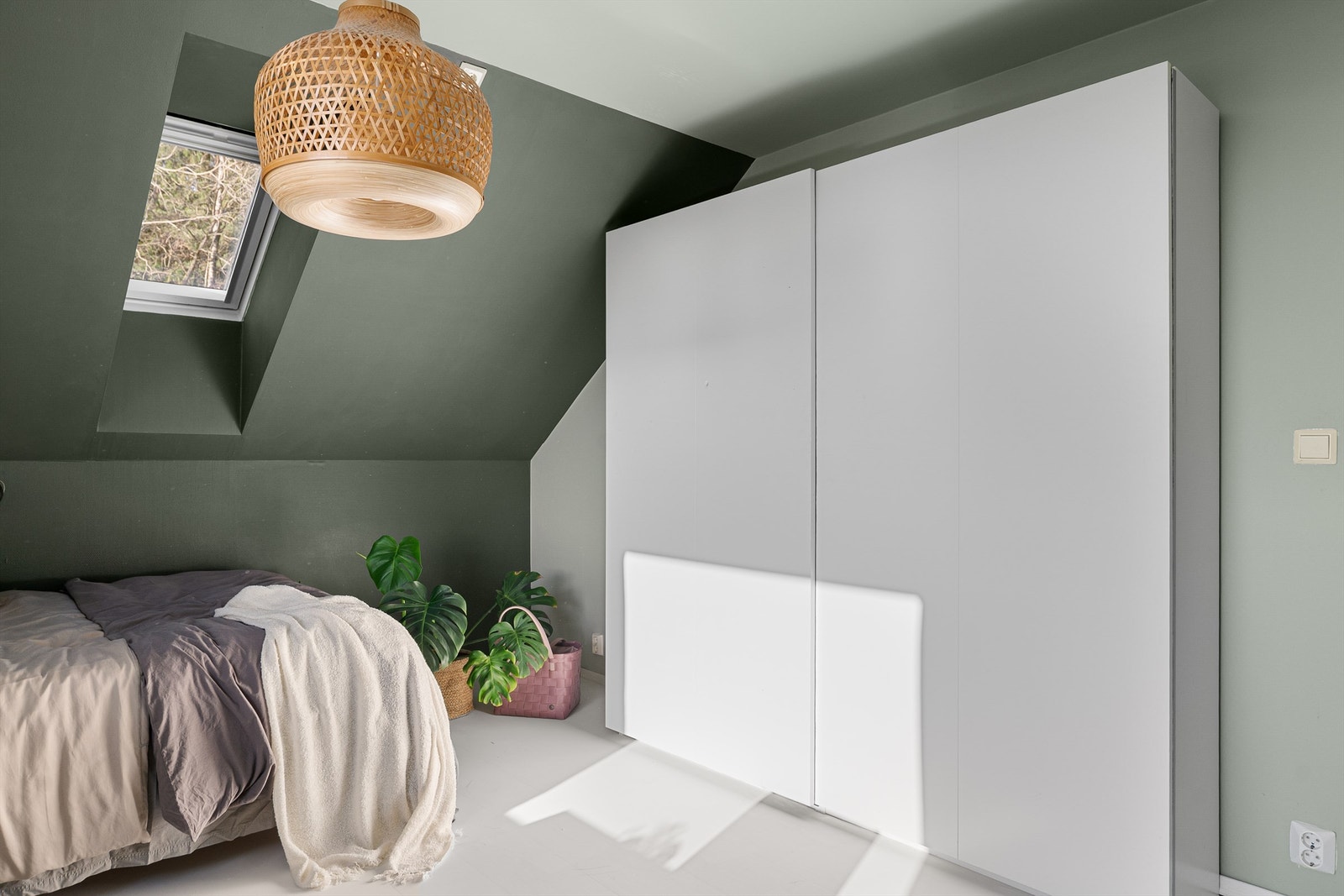 - Innredet med stort garderobeskap - Galleribilde