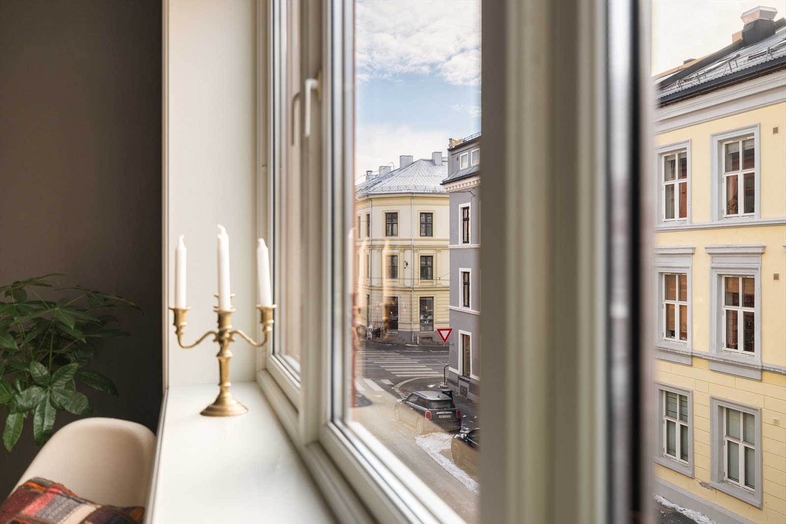 Brede karmer gir ekstra rom for dekor og pynt. Galleribilde