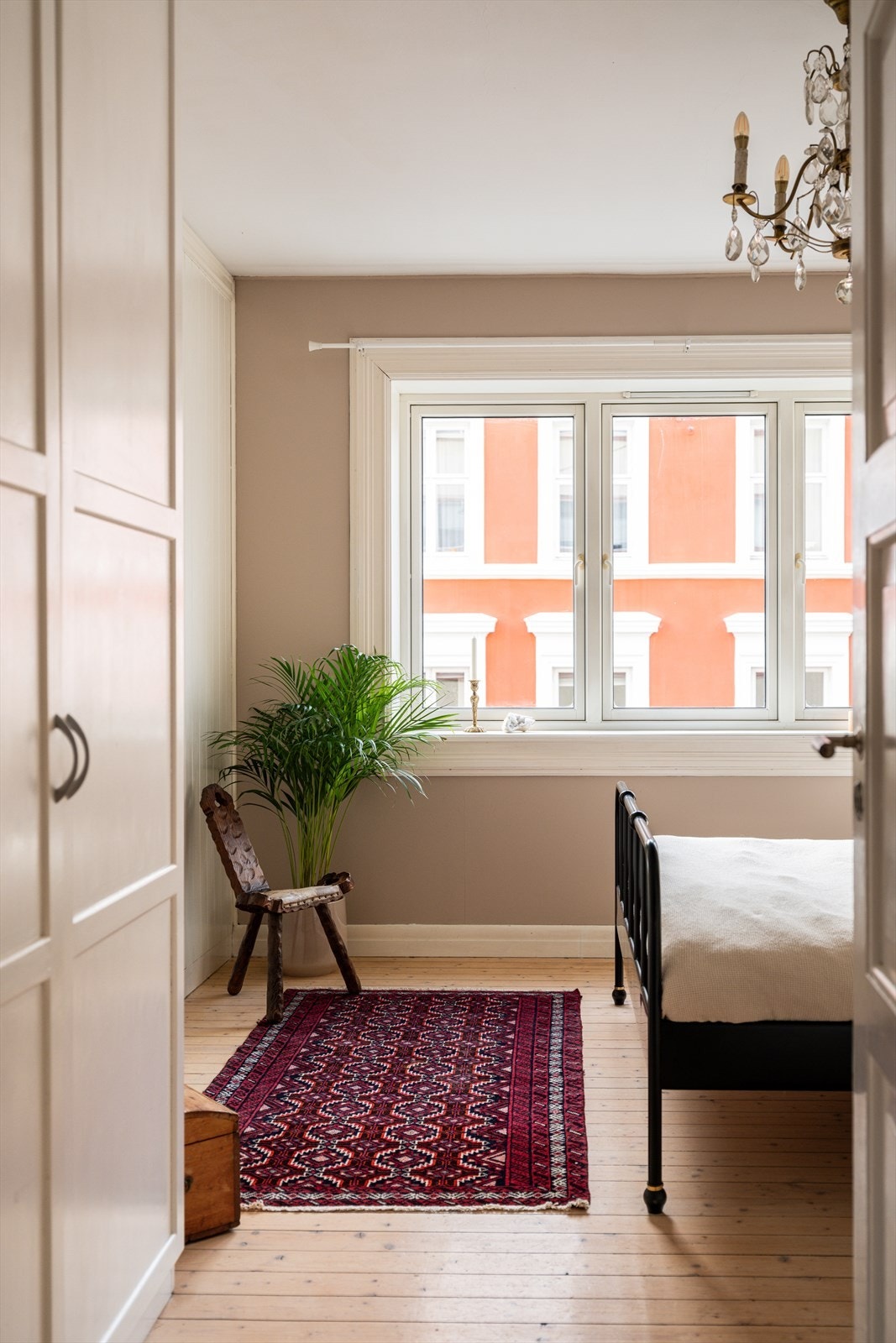 Leiligheten inneholder to gode soverom. Galleribilde