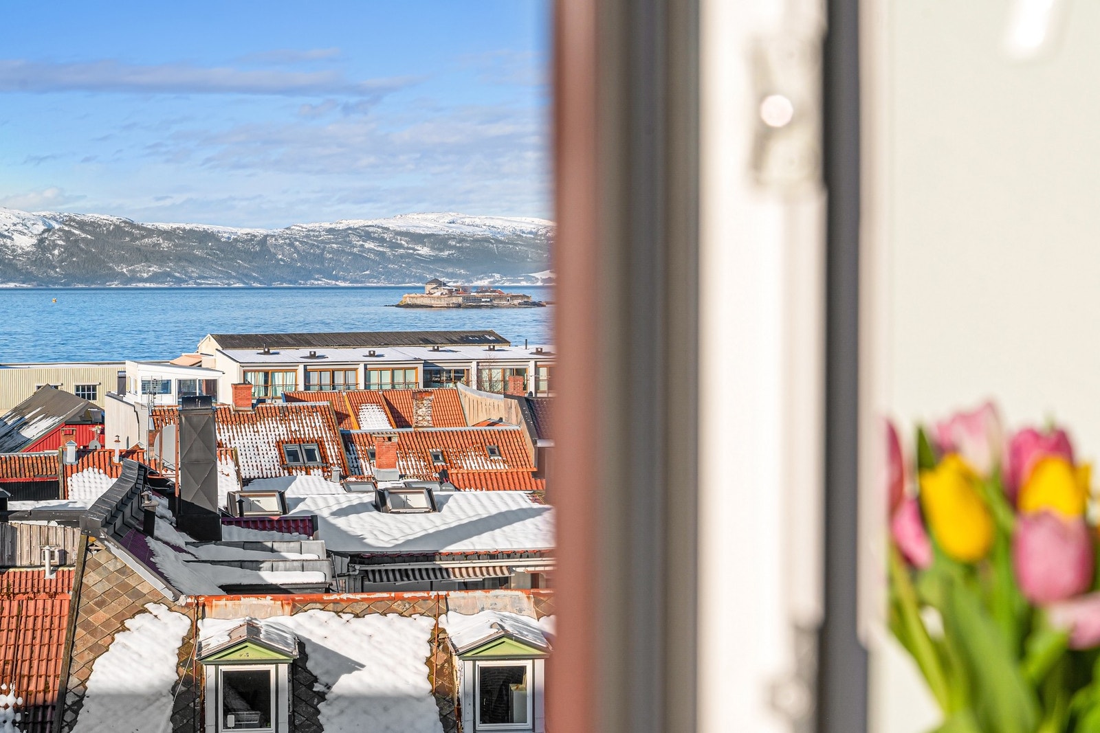 Her får du en urban bygårdsleilighet i 5.etasje med kort avstand til NTNU og Midtbyen. Galleribilde
