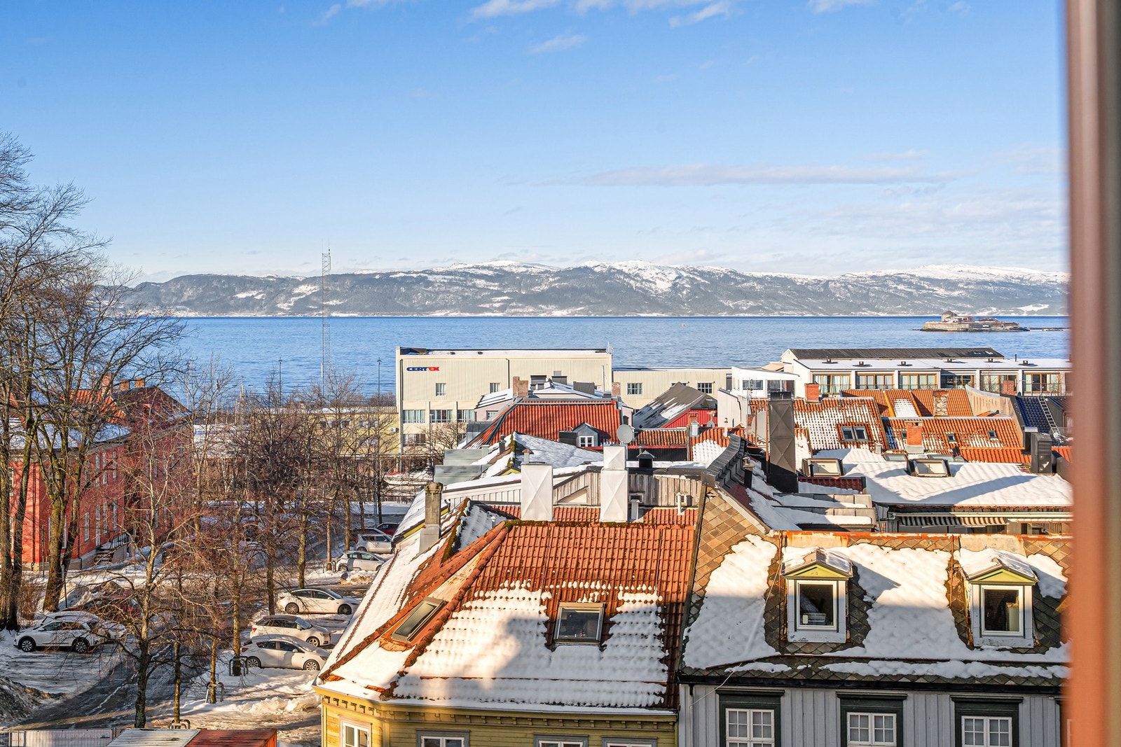 Utsiktsbilde fra leiligheten i 5.etasje. Galleribilde