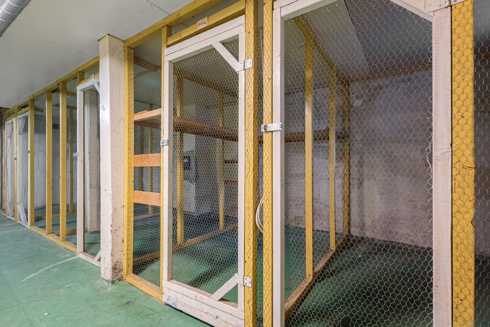 Praktisk bod med god gulvplass. Galleribilde