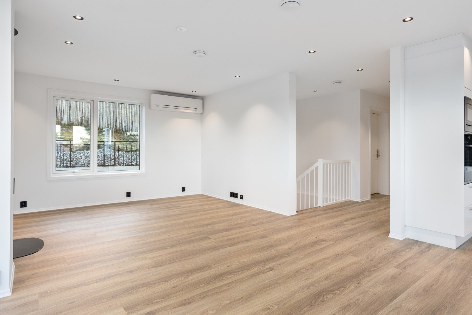 Stue med spisestue Galleribilde