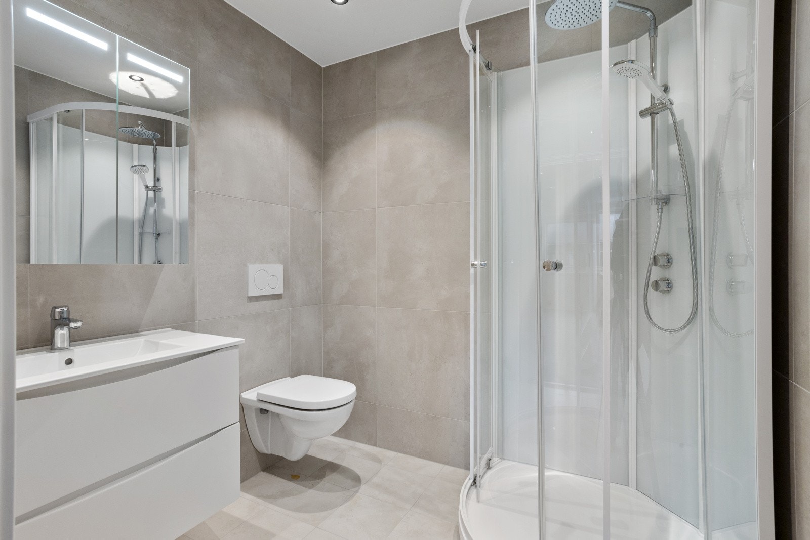 Utleiedel: Elegant bad/wc Galleribilde