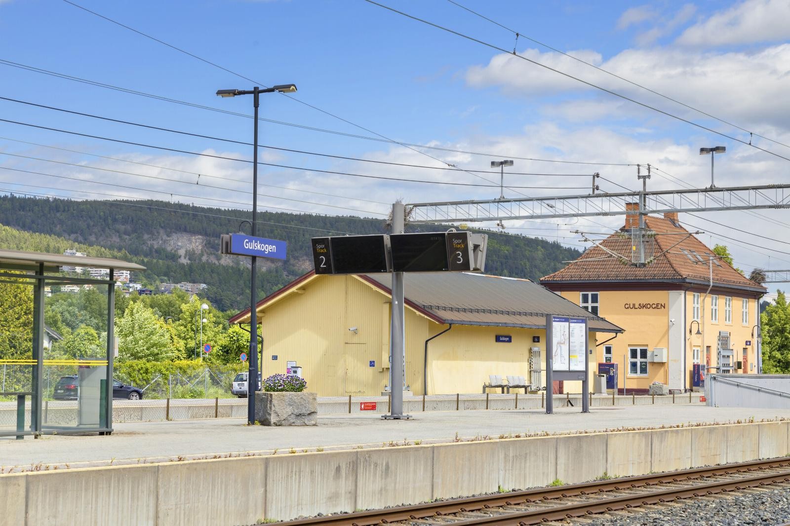 Nær nabo: Pendlervennlig - bare 800 meter fra Gulskogen togstasjon Galleribilde