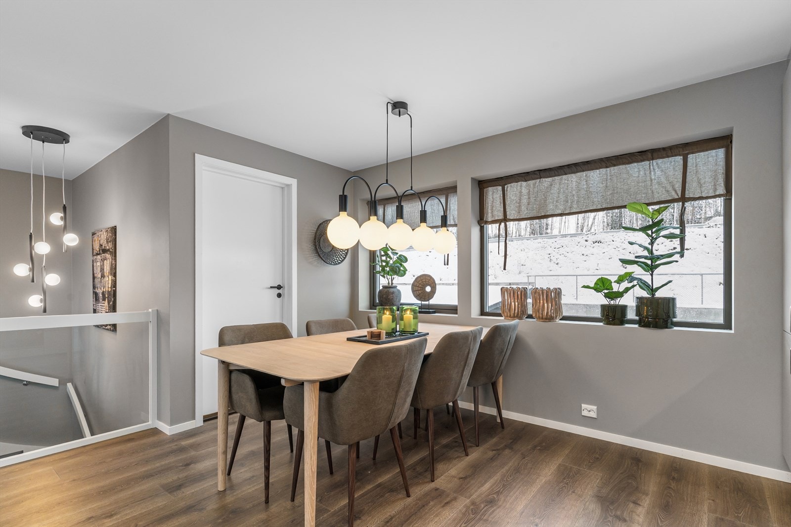 Fra hjørnet ved sitteplassen har man også tilgang på bad nummer 2. Galleribilde