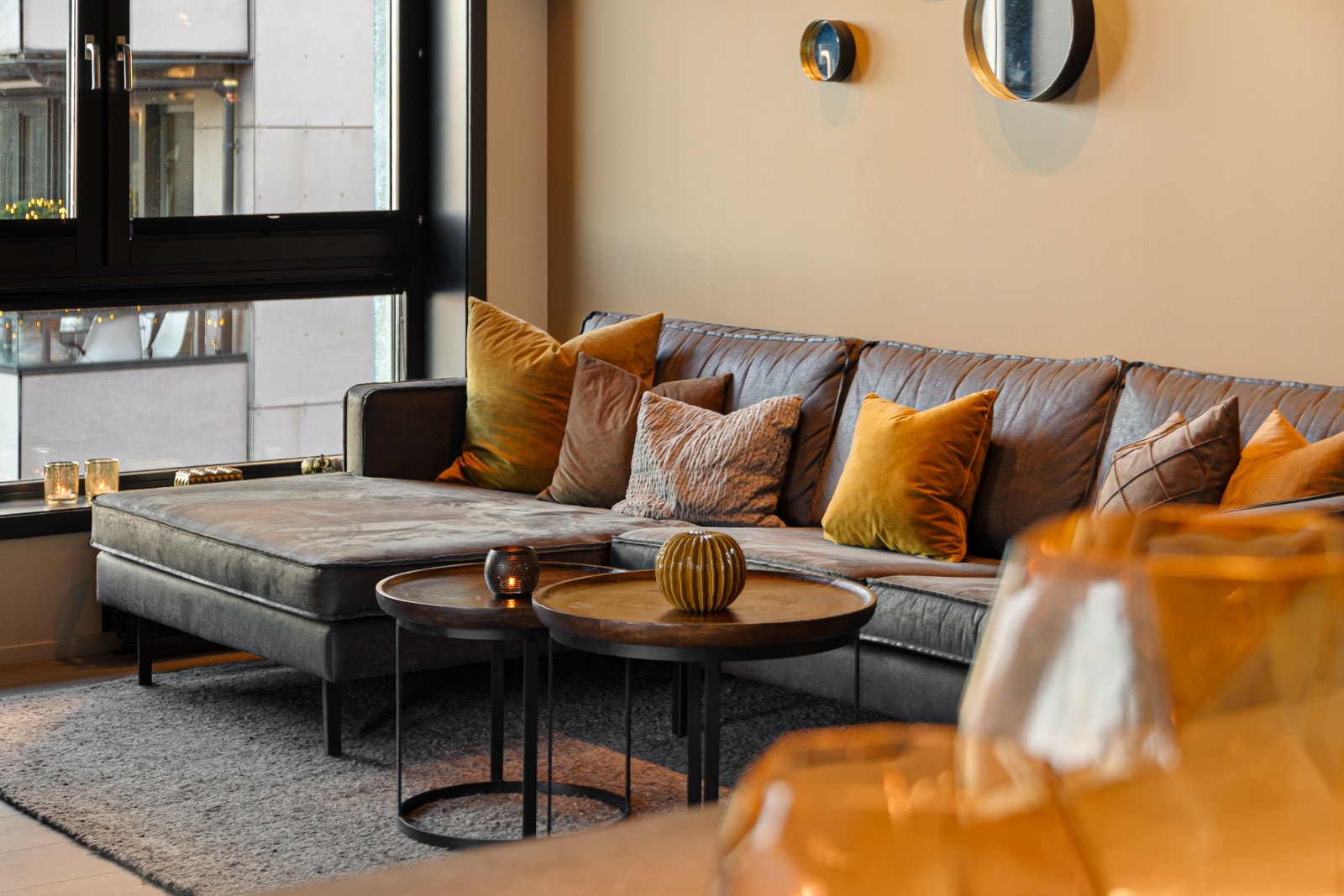 Vinduer med 3-lags glass bidrar til god isolasjon og støyreduksjon. Galleribilde