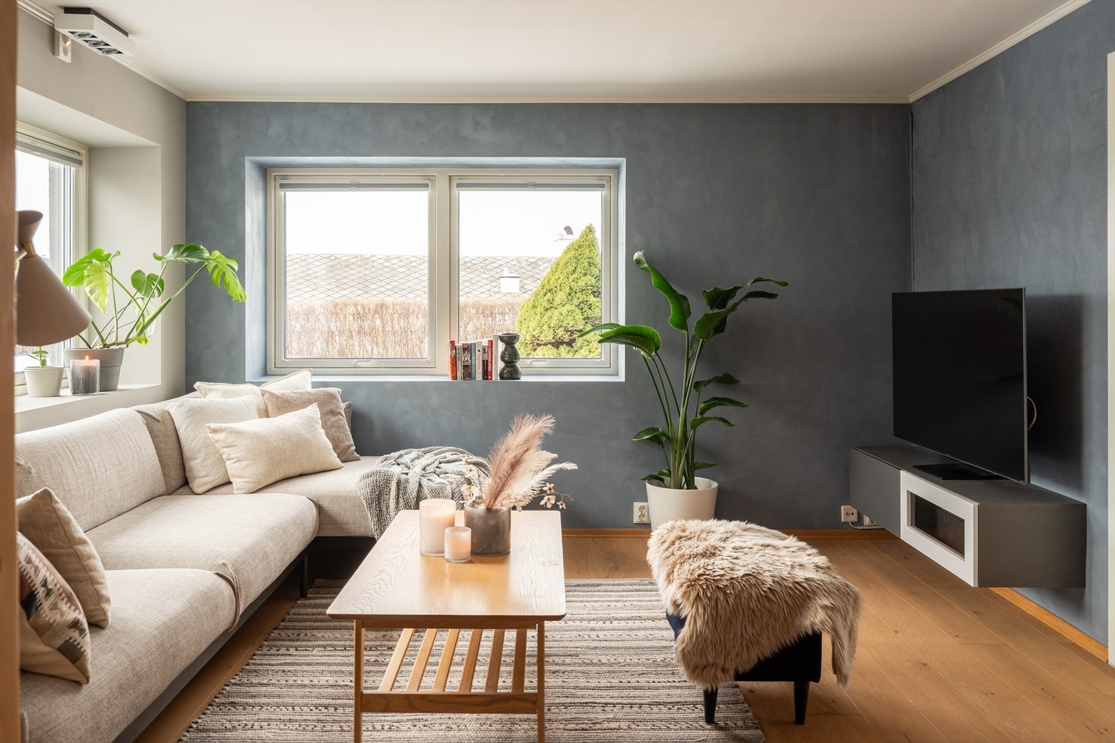 Her får du en leilighet med gjennomgående pen standard og en særdeles god planløsning. Galleribilde