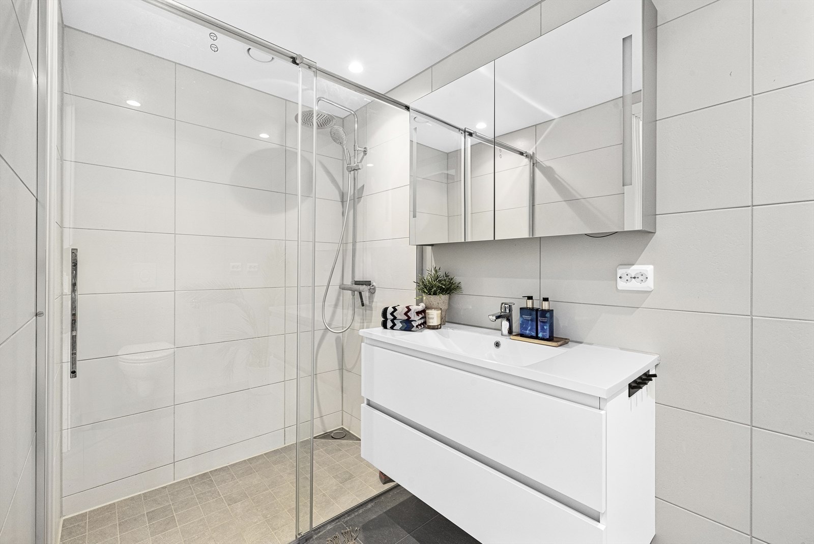 Baderom tilknyttet master bedroom Galleribilde