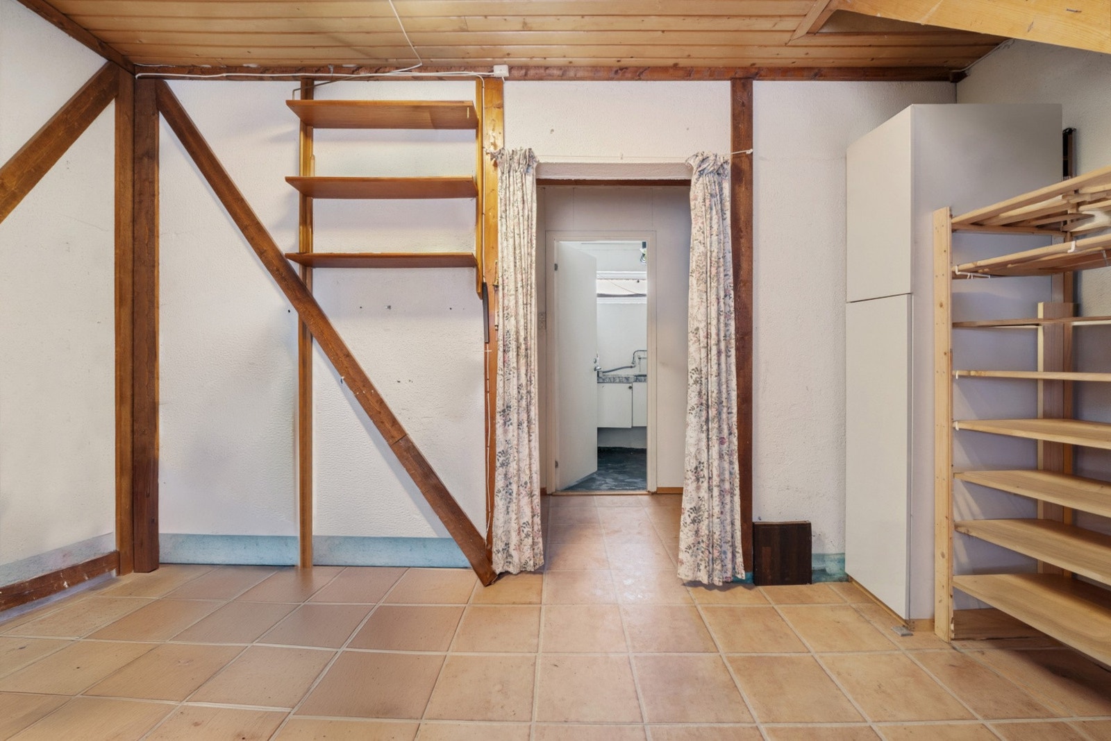 Her har man rikelig med oppbevaringsrom og bodplass. Galleribilde