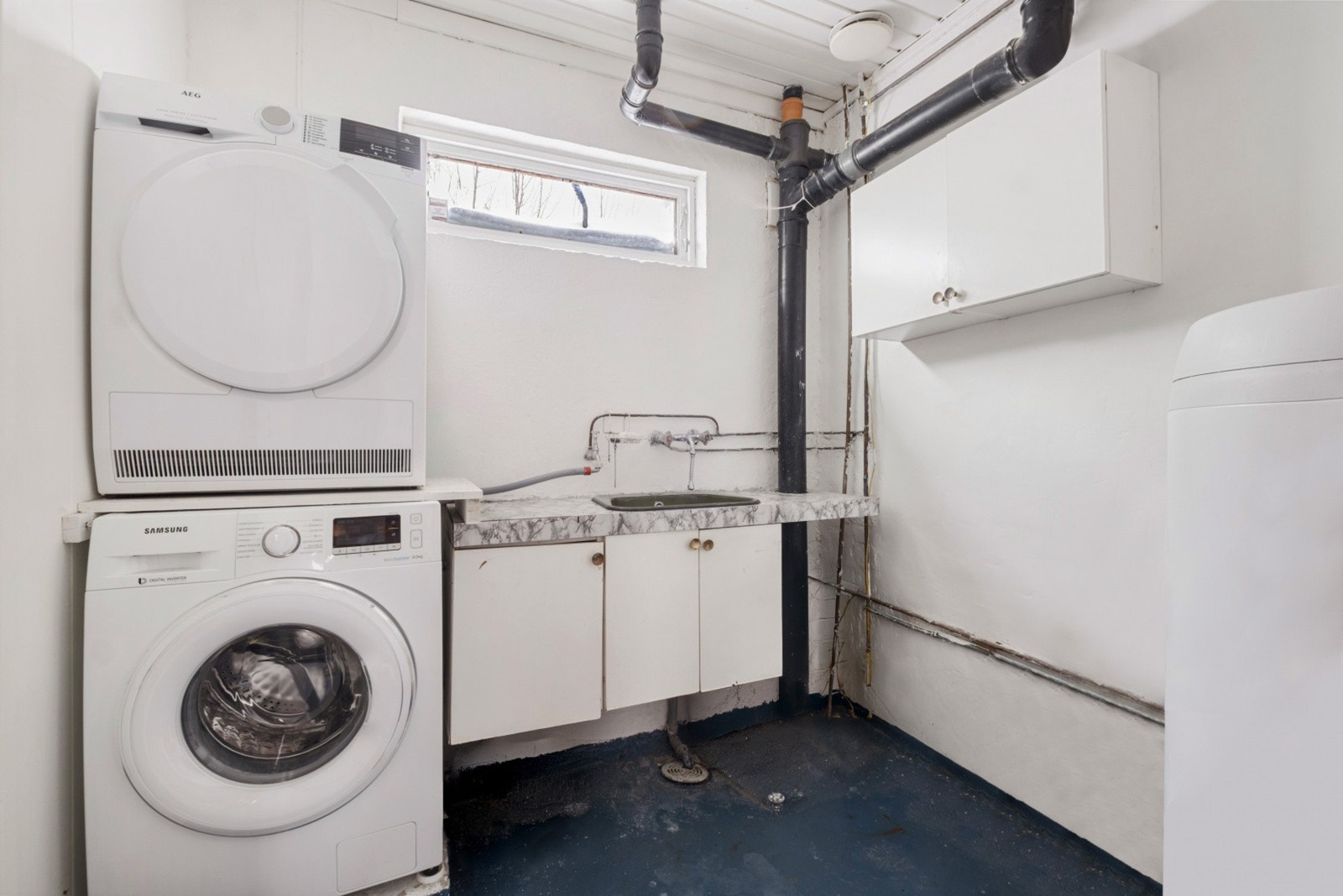 Vaskerom. Galleribilde