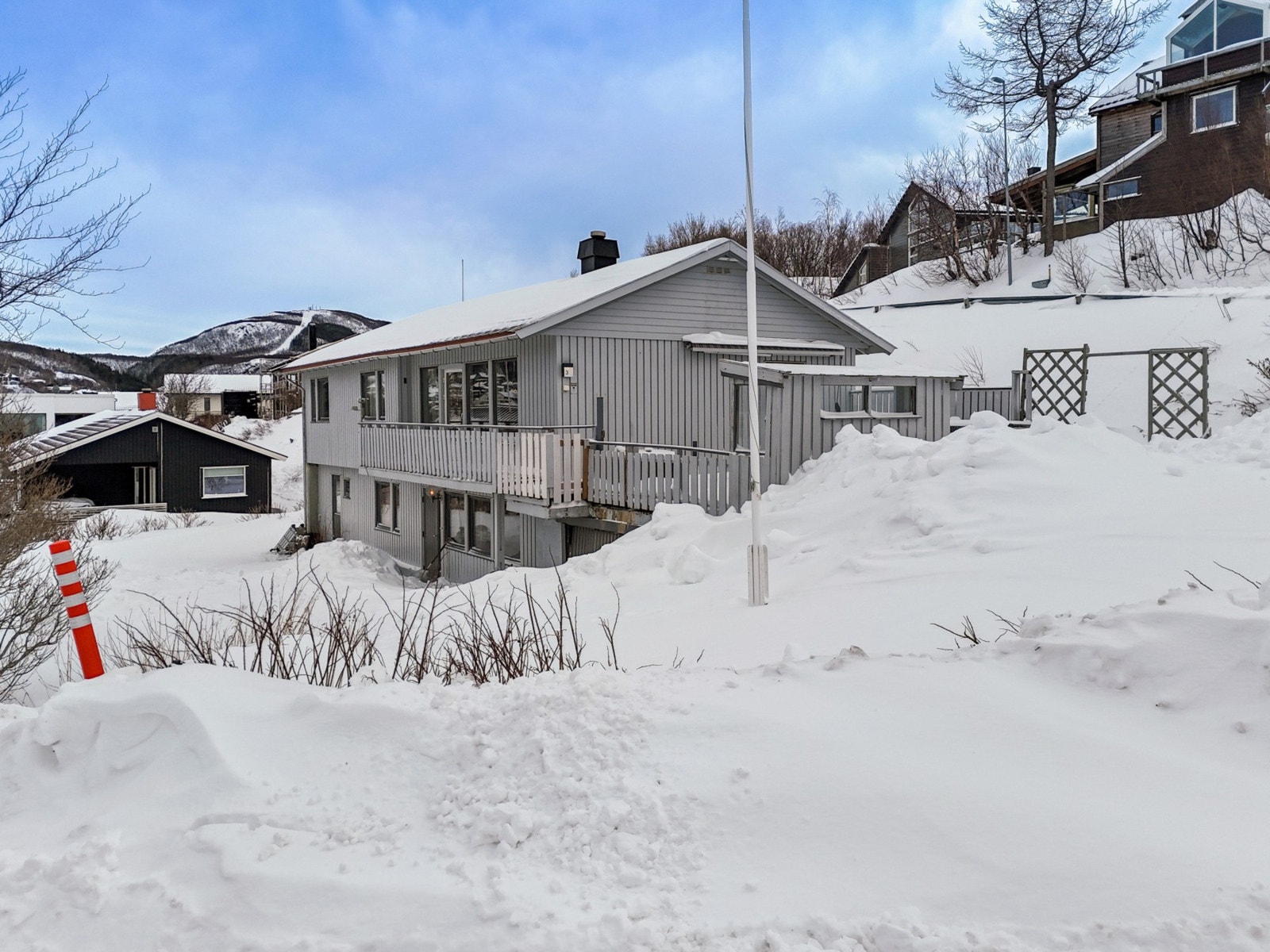 Velkommen til hyggelig visning! Ta kontakt på 907 44 481 dersom oppsatt visning ikke passer. Galleribilde