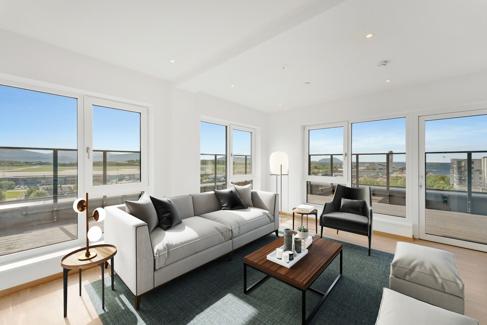 Leiligheten ligger meget bra til på hjørnet i toppetasjen (6. etg) og vender mot sydvest - dette sikrer svært gode solforhold og upåklagelig utsikt! Galleribilde