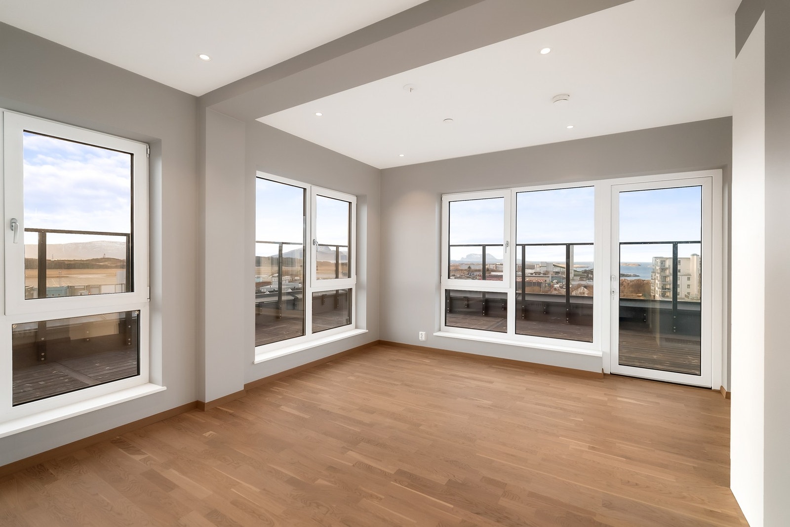 Utgang fra stue til takterrasse. Galleribilde