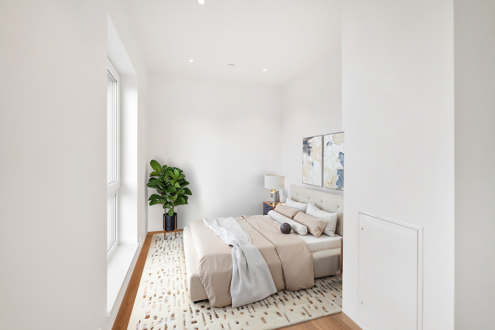 Soverom nr. 1 med adkomst fra stue/kjøkken. Galleribilde