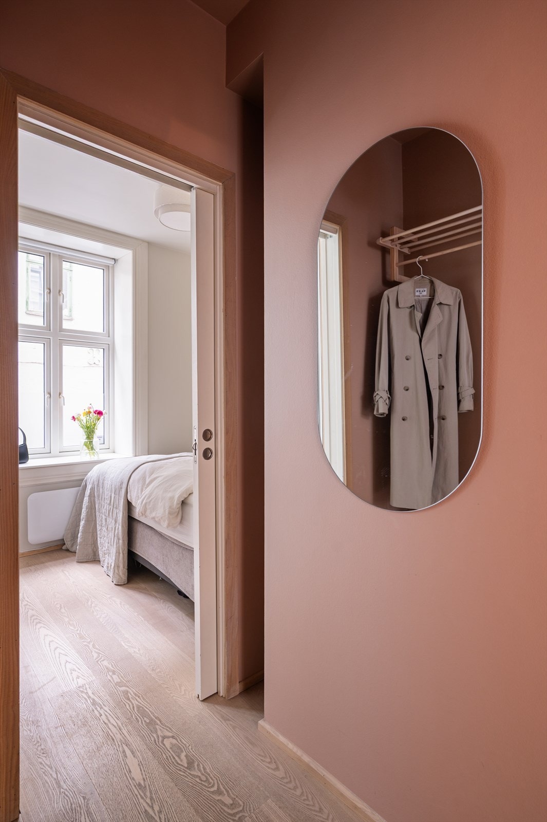 Mellomgang. Galleribilde