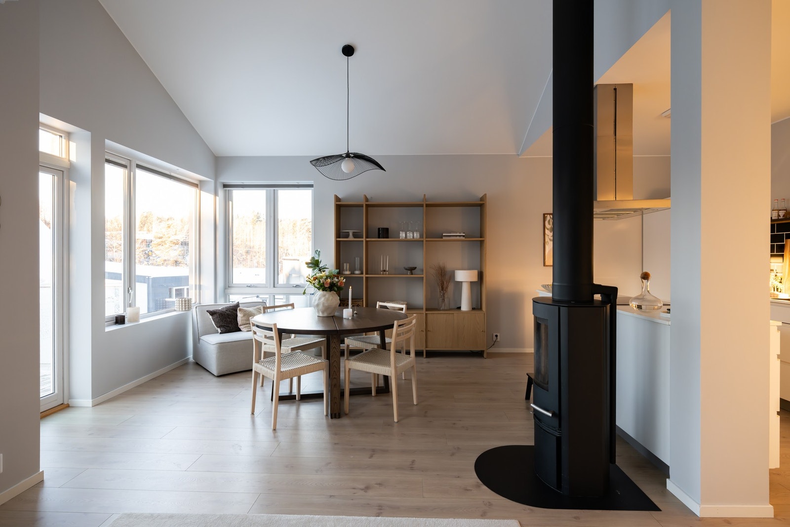 Peisen bidrar til varme og hygge på kaldere dager. Galleribilde