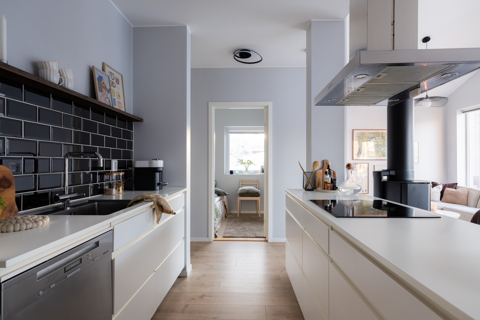 Lekkasjevarsler med sensorer samt komfyrvakt installert. Galleribilde