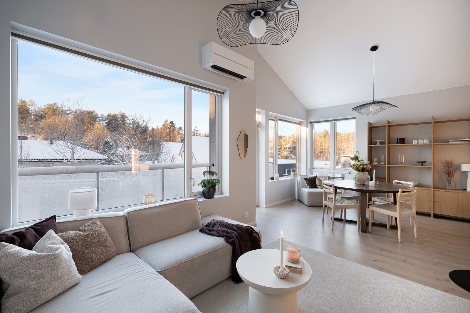 Daniel Berggren ved EIE Løren har gleden av å presentere Dalsroa 23! Foto: Borowiak AS (Chris Borowiak) Galleribilde