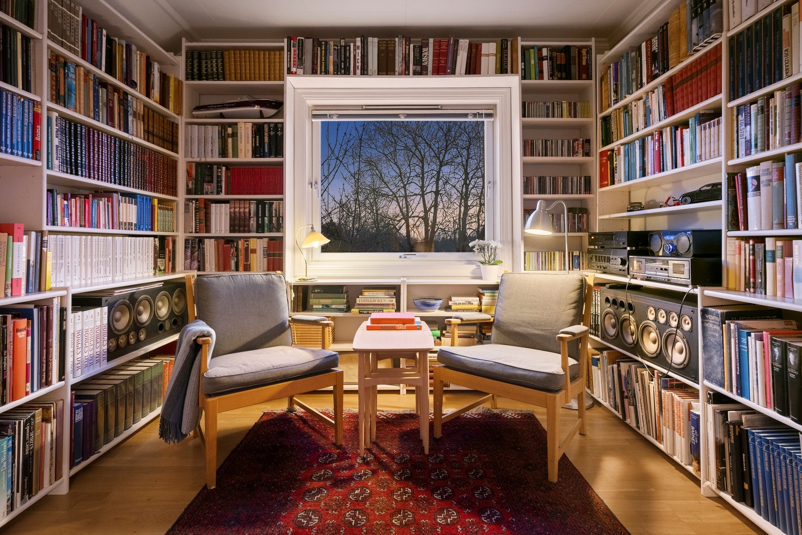 Eget kontor / biblotek. Galleribilde
