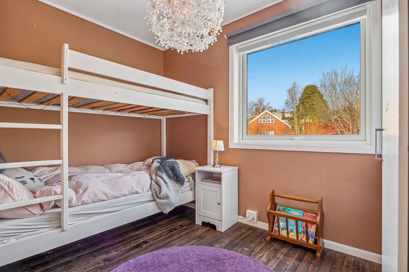 Flere rom gir fleksibilitet for kontor, gjesterom eller lagring Galleribilde