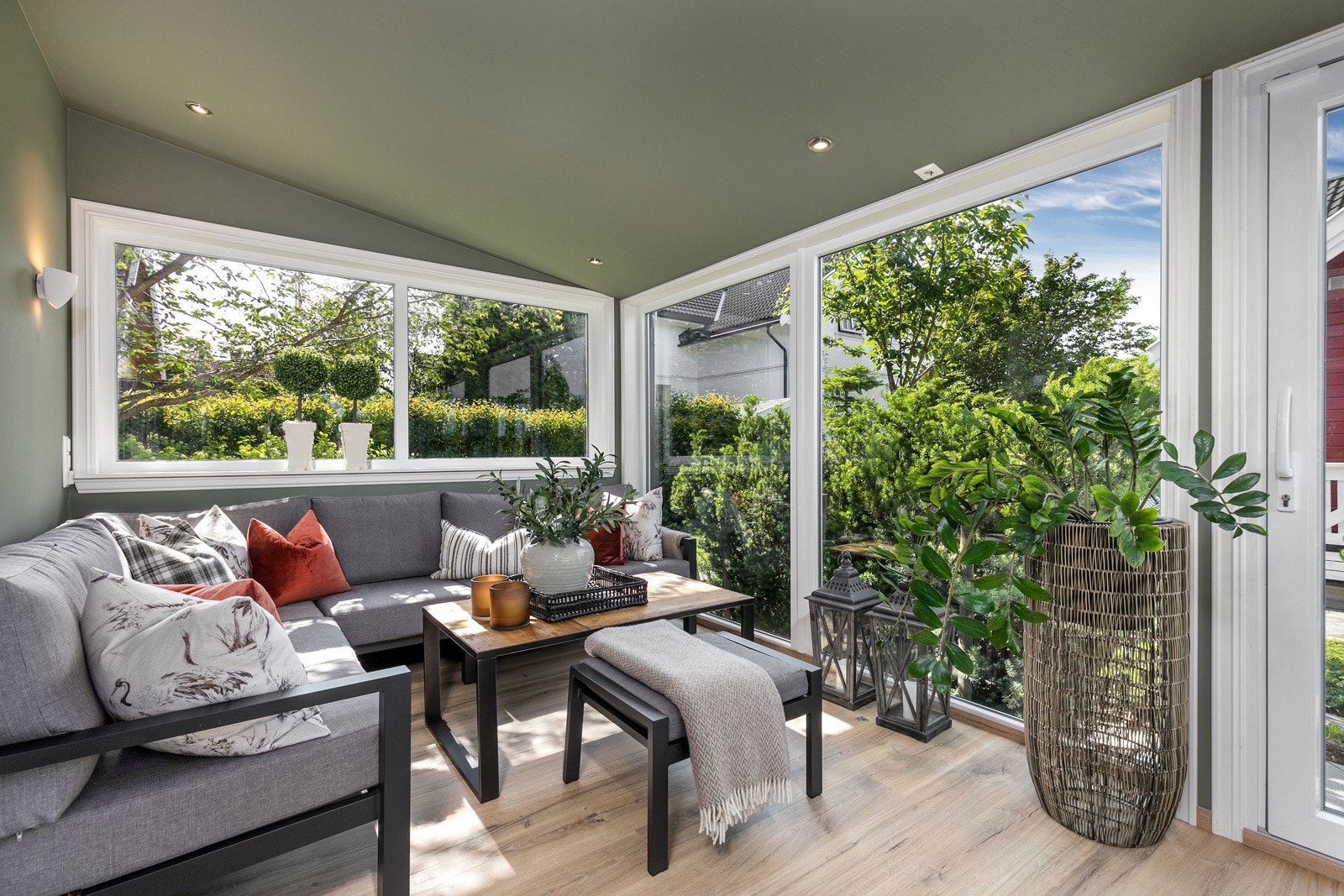 Lys og innbydende vinterhage Galleribilde