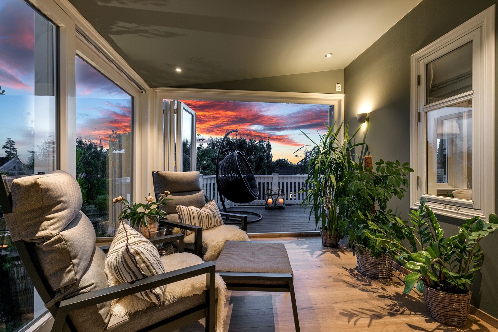 Vinterhagen forlenger sesongen og er en fin forlengelse av stuen ut mot de vakre uteområdene. Galleribilde